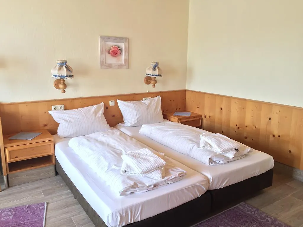 Alte Rose Gasthaus Ebelsbach 3*,  Germany